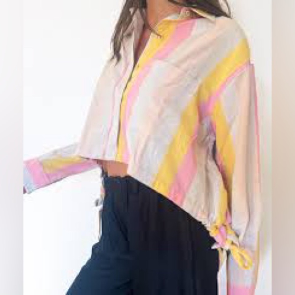 EUC RUJUTA SHETH everyday shirt in candy stripe size XS-S